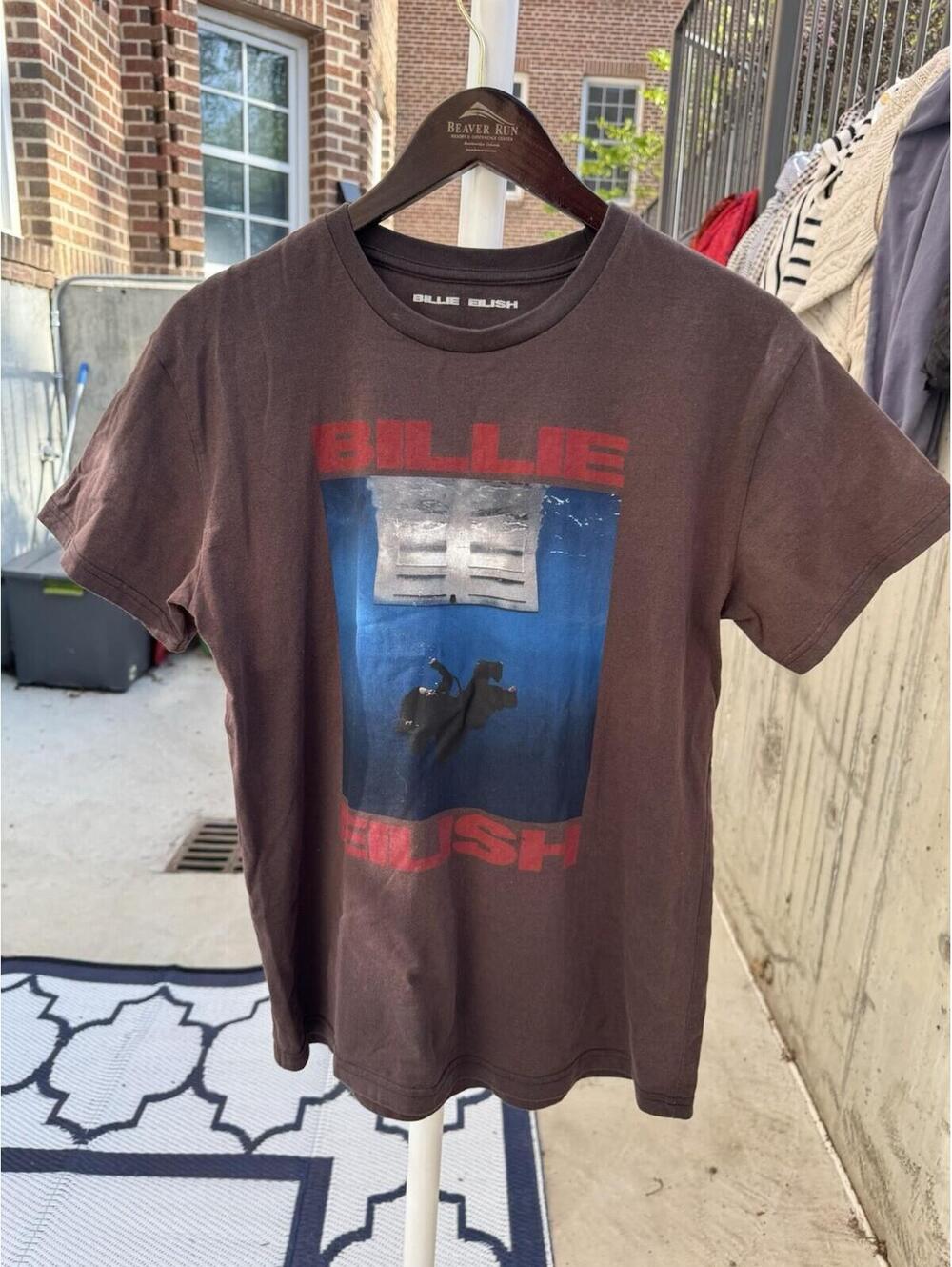 Billie Eilish Shirt Mens M Brown Graphic Tee T-Shirt Pop Music Band Cotton